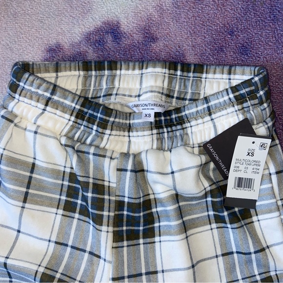 Women’s Creme Plaid Flare Sweatpants size XS - Picture 3 of 4